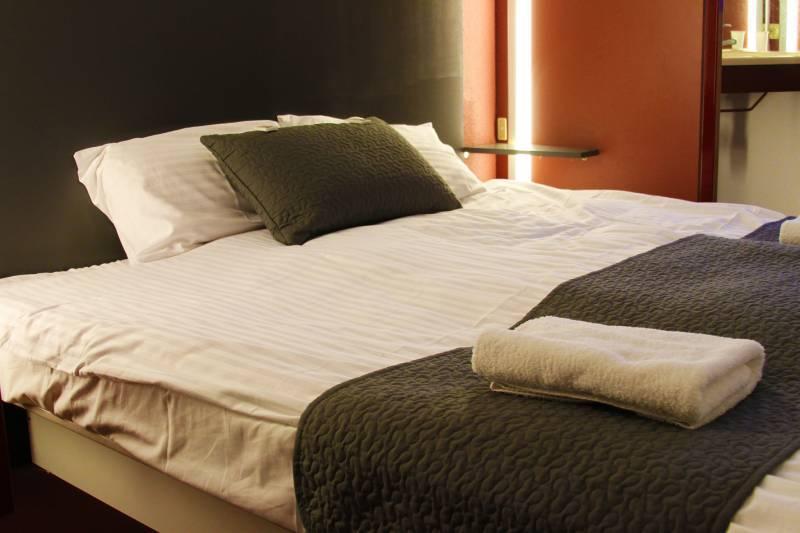 Drive Inn Hotel โตโรกบาลินท์ ภายนอก รูปภาพ